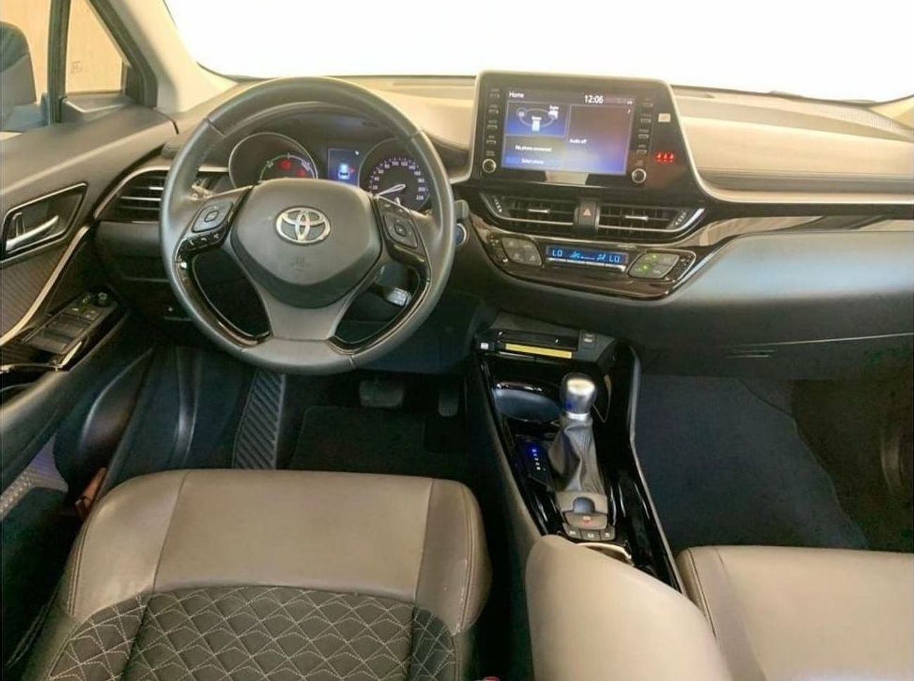 Toyota CHR Toyota C-HR Hybrid ,2022 (1.8L) GCC Specs Full Option