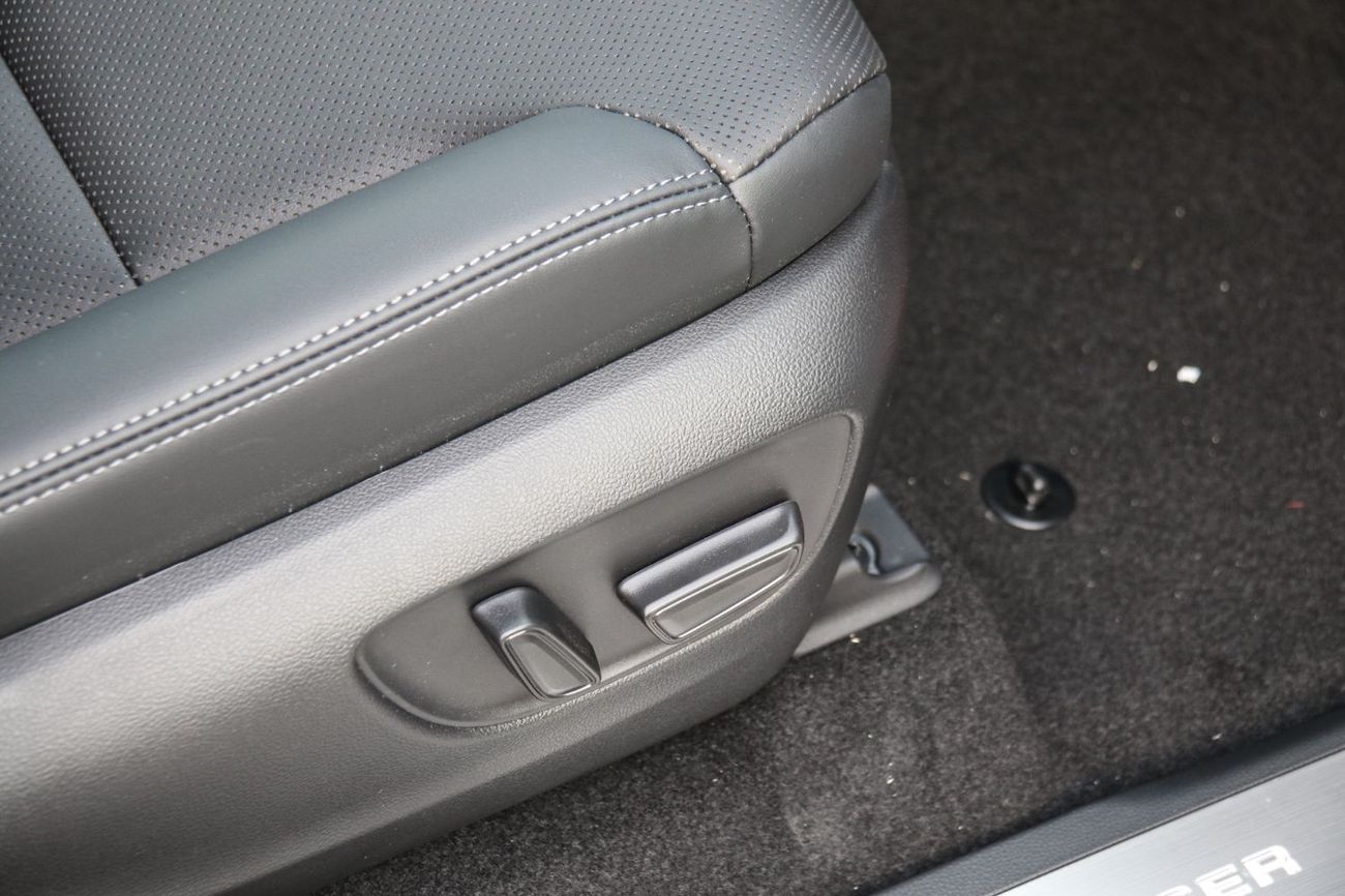 Toyota Land Cruiser GXR 4.0L LAND CRUISER GXR V6 4.0 Mid option 2025 | Ramadan Special Offers.