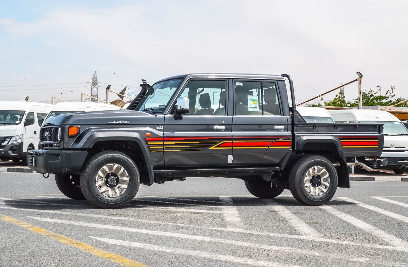 تويوتا لاند كروزر بيك آب TOYOTA LAND CRUISER 79 2.8L 4WD DIESEL PICKUP 2025