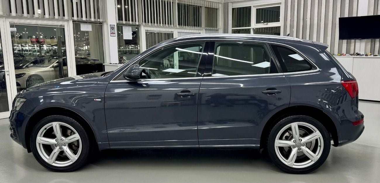 Audi Q5 45 TFSI S-Line 3.0L