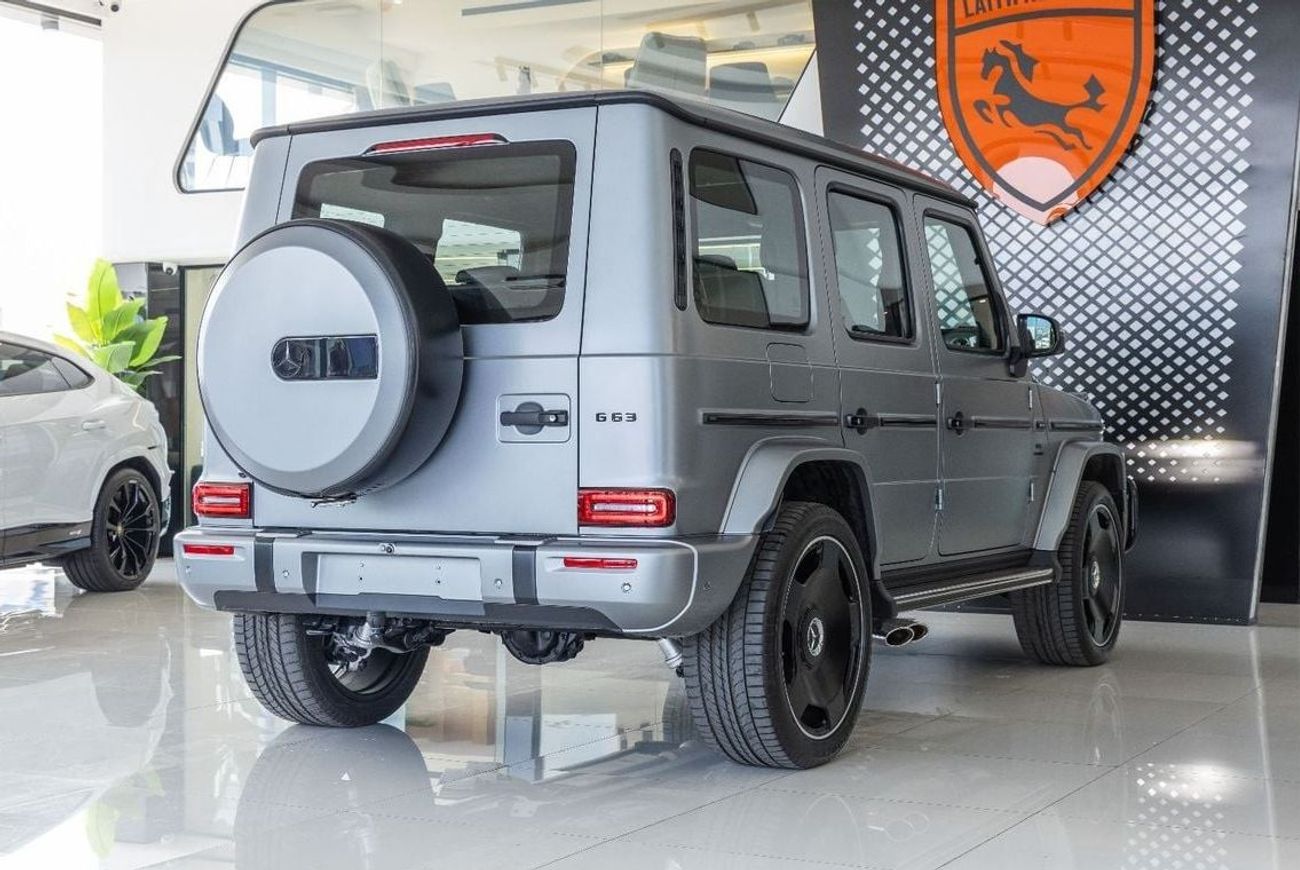 Mercedes-Benz G 63 AMG Mercedes-Benz G 63 AMG - Special Color - Carbon Fiber - 22 Maybach Alloy Wheels  2025 Facelift