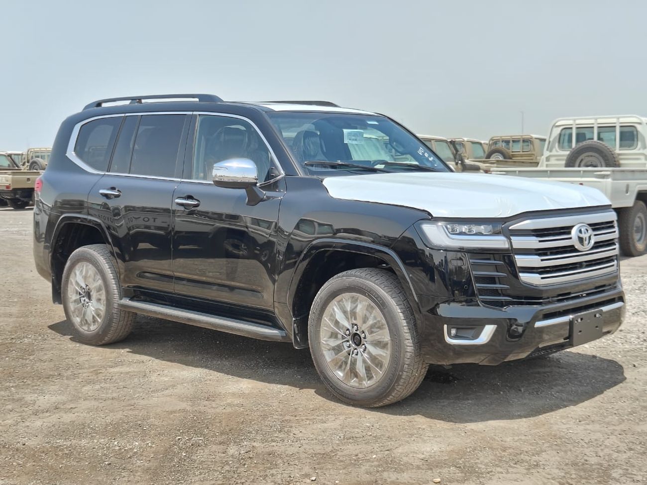 تويوتا لاند كروزر 2025 Toyota Land Cruiser LC300 VXR 3.5L V6 Twin Turbo Petrol A/T 4WD Africa Only