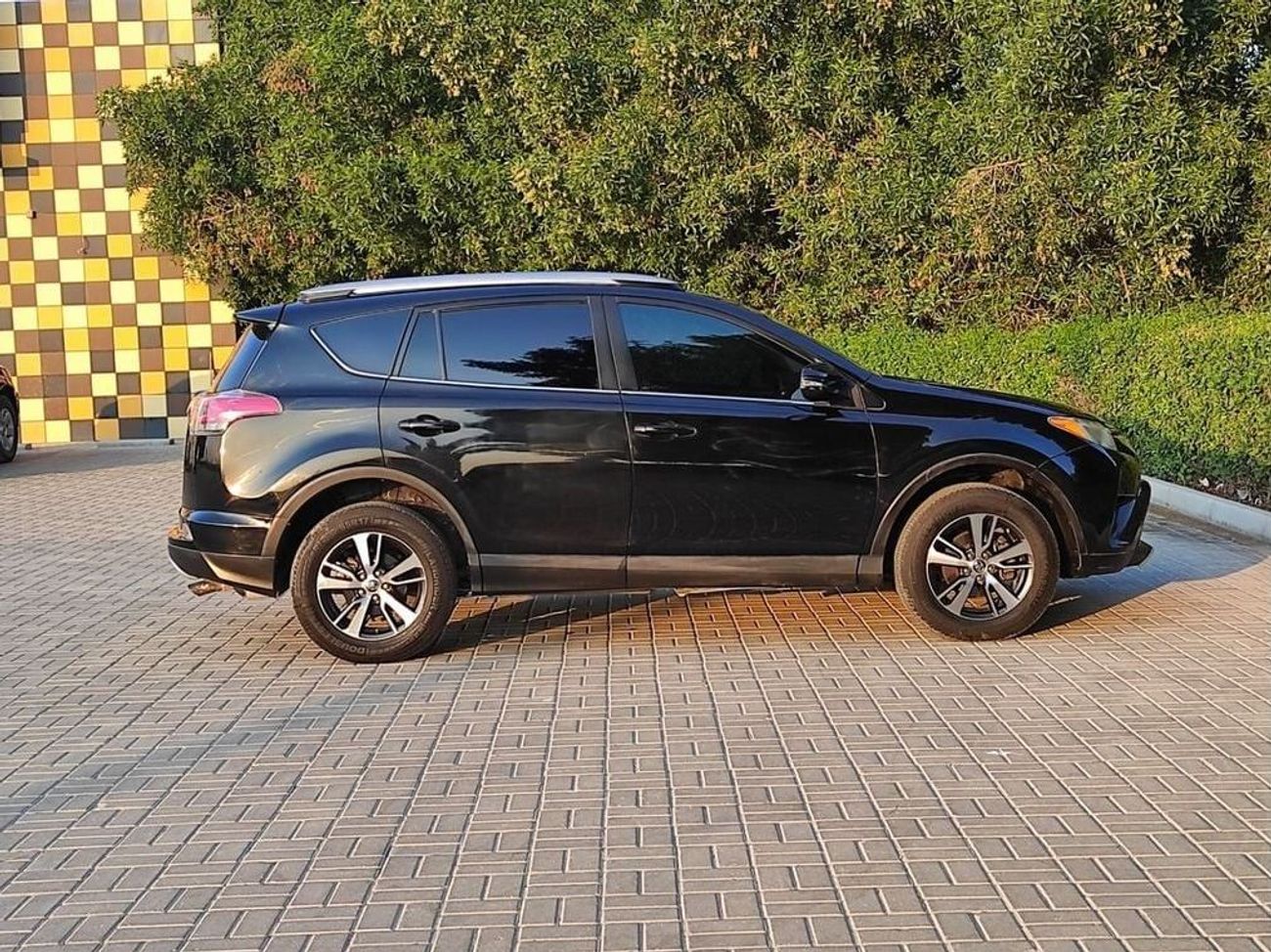 Toyota RAV4 Adventure 2.5L AWD Toyota RAV4 2018 V4 2.5 4WD full options no1