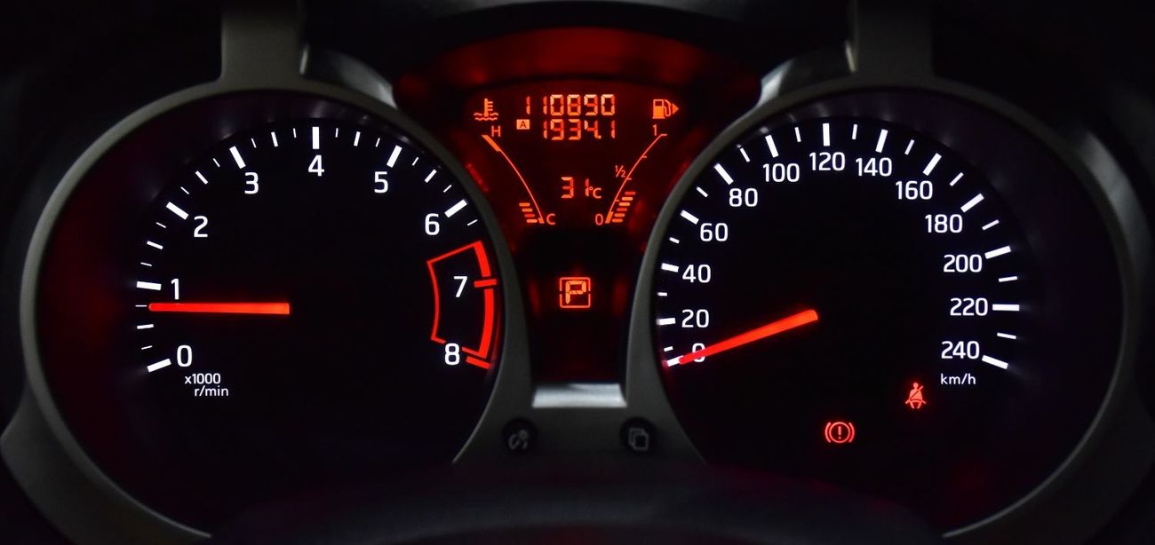 Nissan Juke EXCELLENT DEAL for our Nissan Juke ( 2015 Model ) in Dark Purple Color GCC Specs