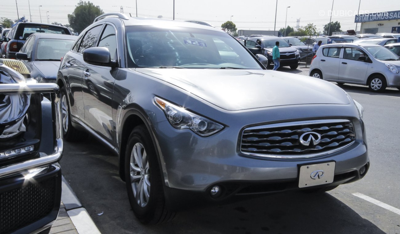 Infiniti FX35