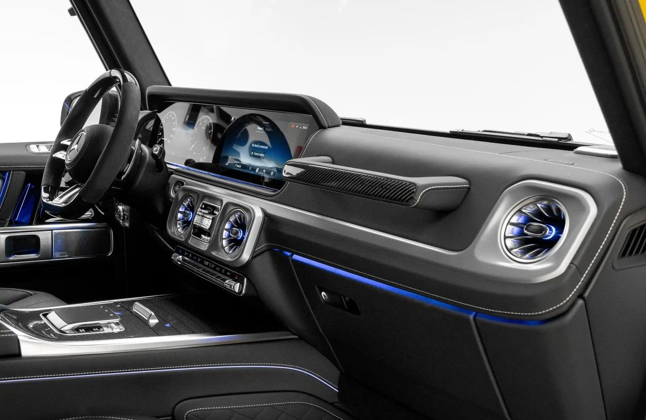 Mercedes-Benz G 63 AMG 4.0L V8 Twin-Turbocharged Engine + eMotor