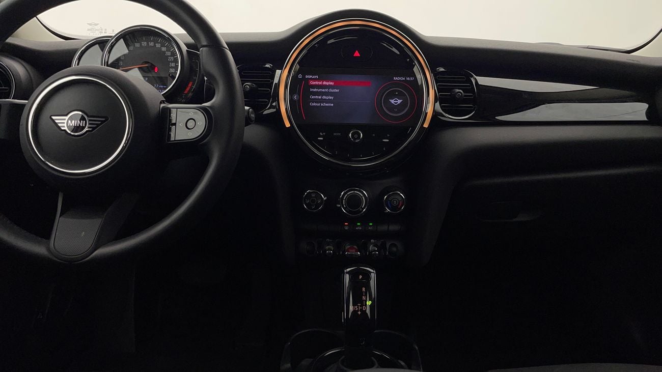 Mini Cooper Std 1.6L STD 1.5 | Zero Down Payment | Home Test Drive