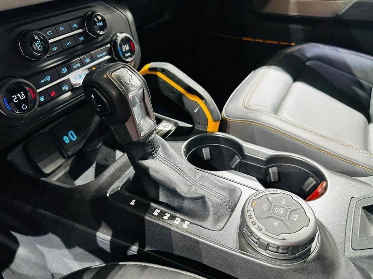 Ford Bronco BADLANDS 2.7L