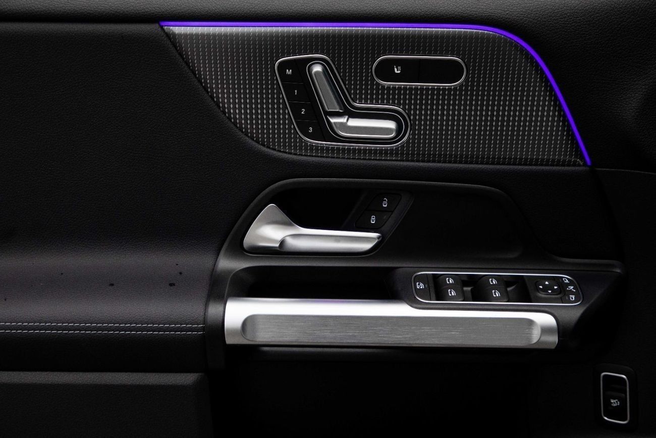 Mercedes-Benz EQB 350 350 | 4,112 P.M  | 0% Downpayment | Agency Warranty!