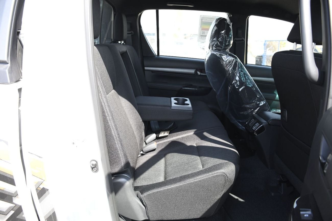 Toyota Hilux ADVENTURE 4.0L Petrol with Air Compressor