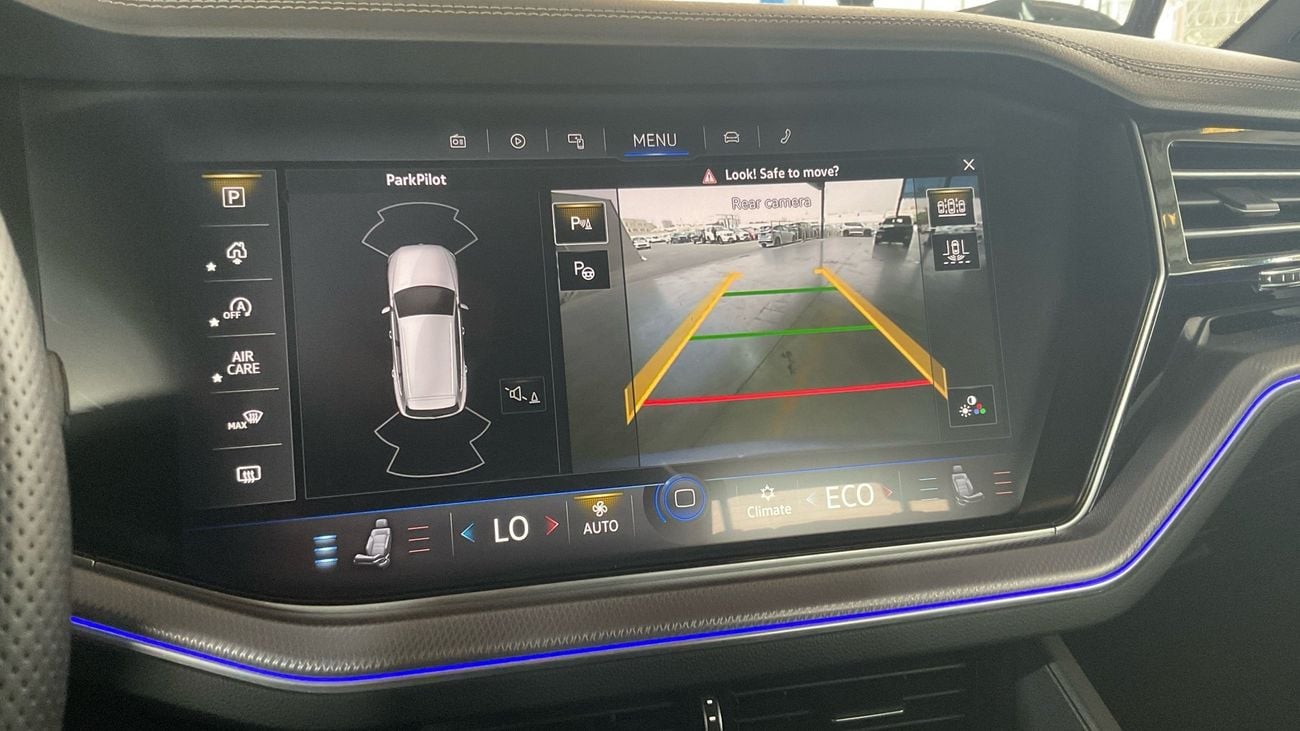 Volkswagen Touareg R-Line 3.0L 4WD R-Line | Guaranteed Warranty | 0 Down Payment