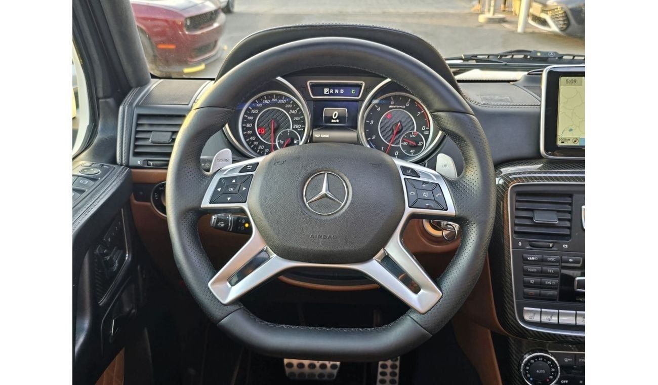Mercedes-Benz G 63 AMG Std 5.5L MERCEDES G-63 AMG 2016 GCC ORGINAL PAINT // ACCIDENT FREE // PERFECT CONDITION
