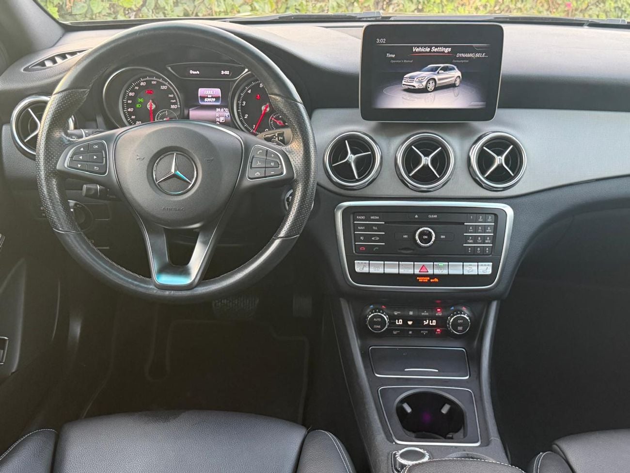 مرسيدس بنز GLA 250 2020 Mercedes-Benz GLA 250 4MATIC | TOP OPTIONS LIKE NEW WITH ONE YEAR WARRANTY