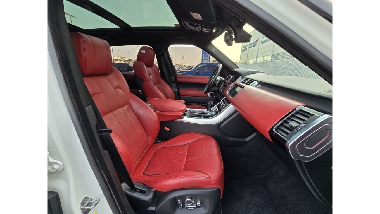 Land Rover Range Rover Sport SPORT SUPERCHARGED 2016 GCC 2KEYS // ORGINAL PAINT // ACCIDENT FREE // PERFECT CONDITION