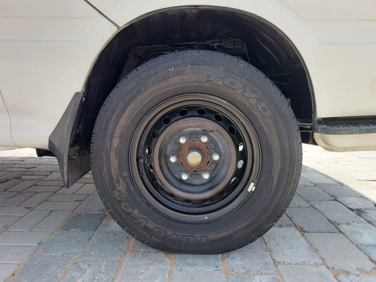 Toyota Hiace TOYOTA HIACE VAN RHD 2000 MODEL 3.0 L DIESEL AUTOMATIC(PM02207)