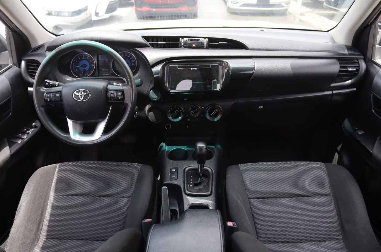 تويوتا هيلوكس تويوتا هيلوكس - 2020 - أتوماتك - خليجى - بدون حوادث- بمحرك 2.7 - دفع خلفى 2WD - بحاله ممتازه من الدا