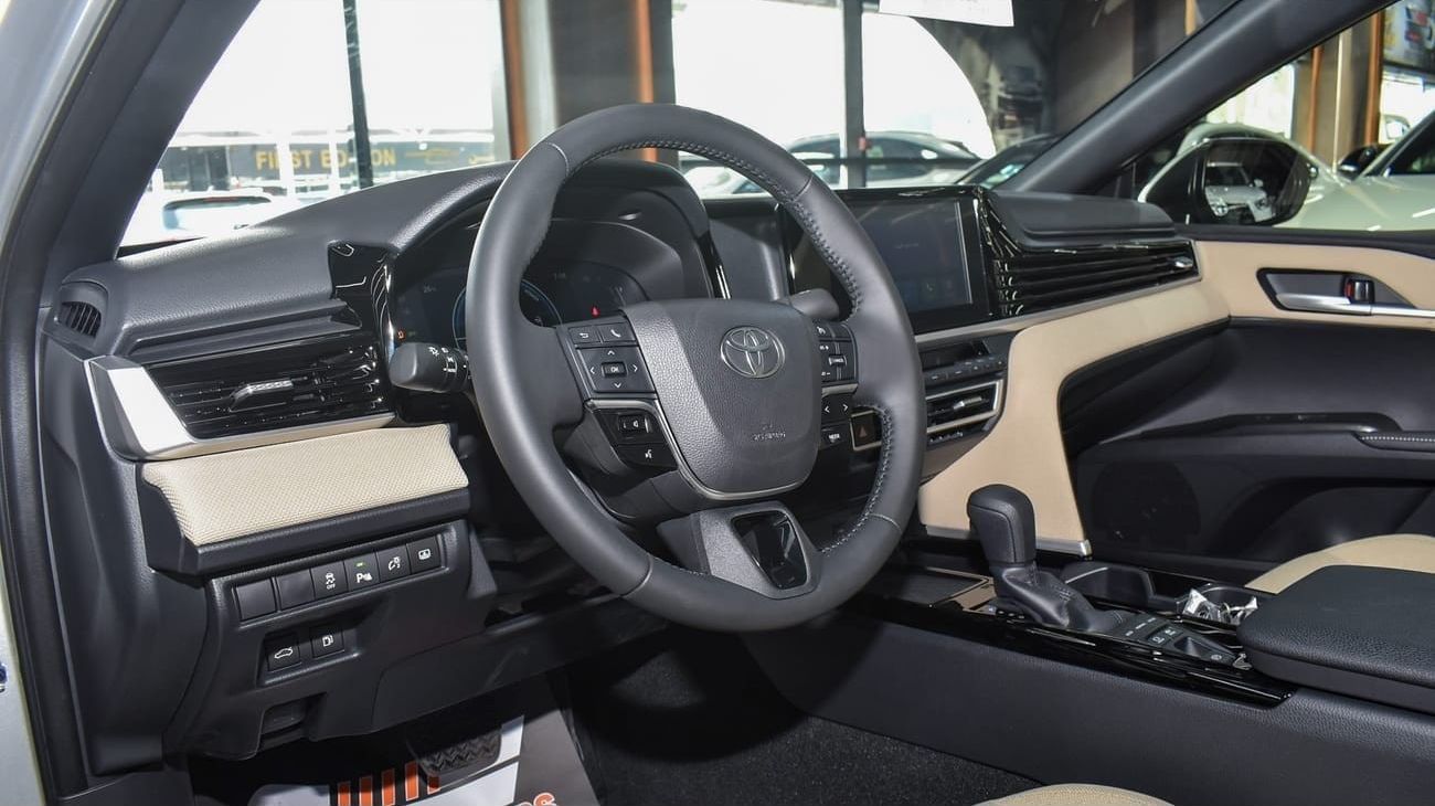 تويوتا كامري E-PLUS. HEV