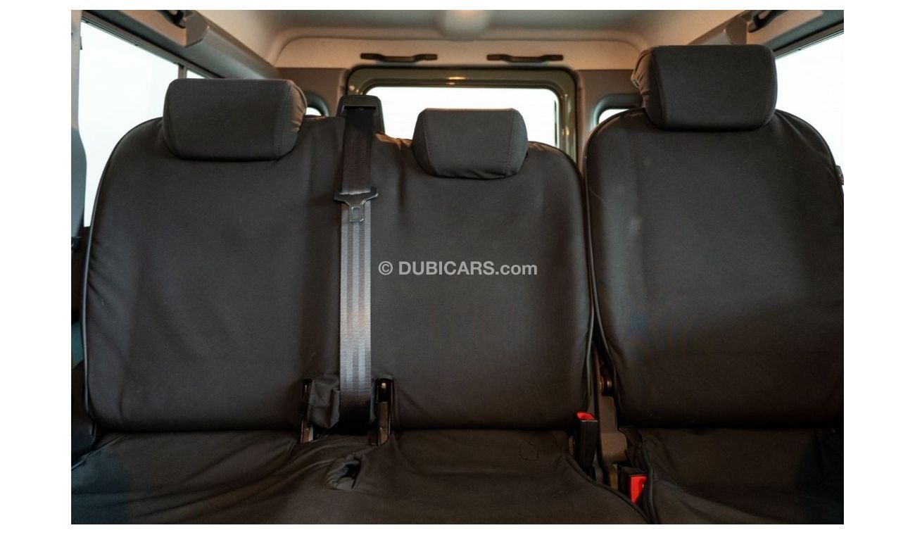 لاند روفر ديفندر 2015 Land Rover Defender 110 Station Wagon / Full Al Tayer Service History / One Owner