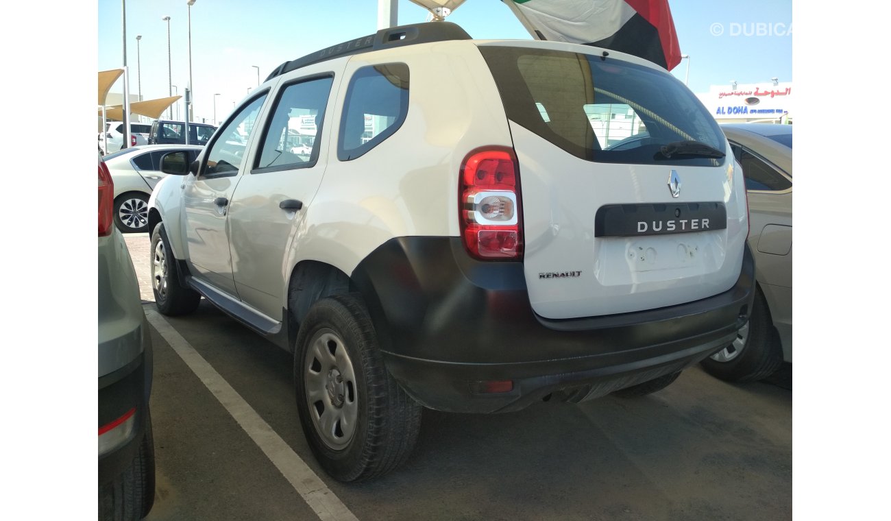 Renault Duster 2015 WHITE GCC NO ACCIDENT NO ACCIDENT PERFECT