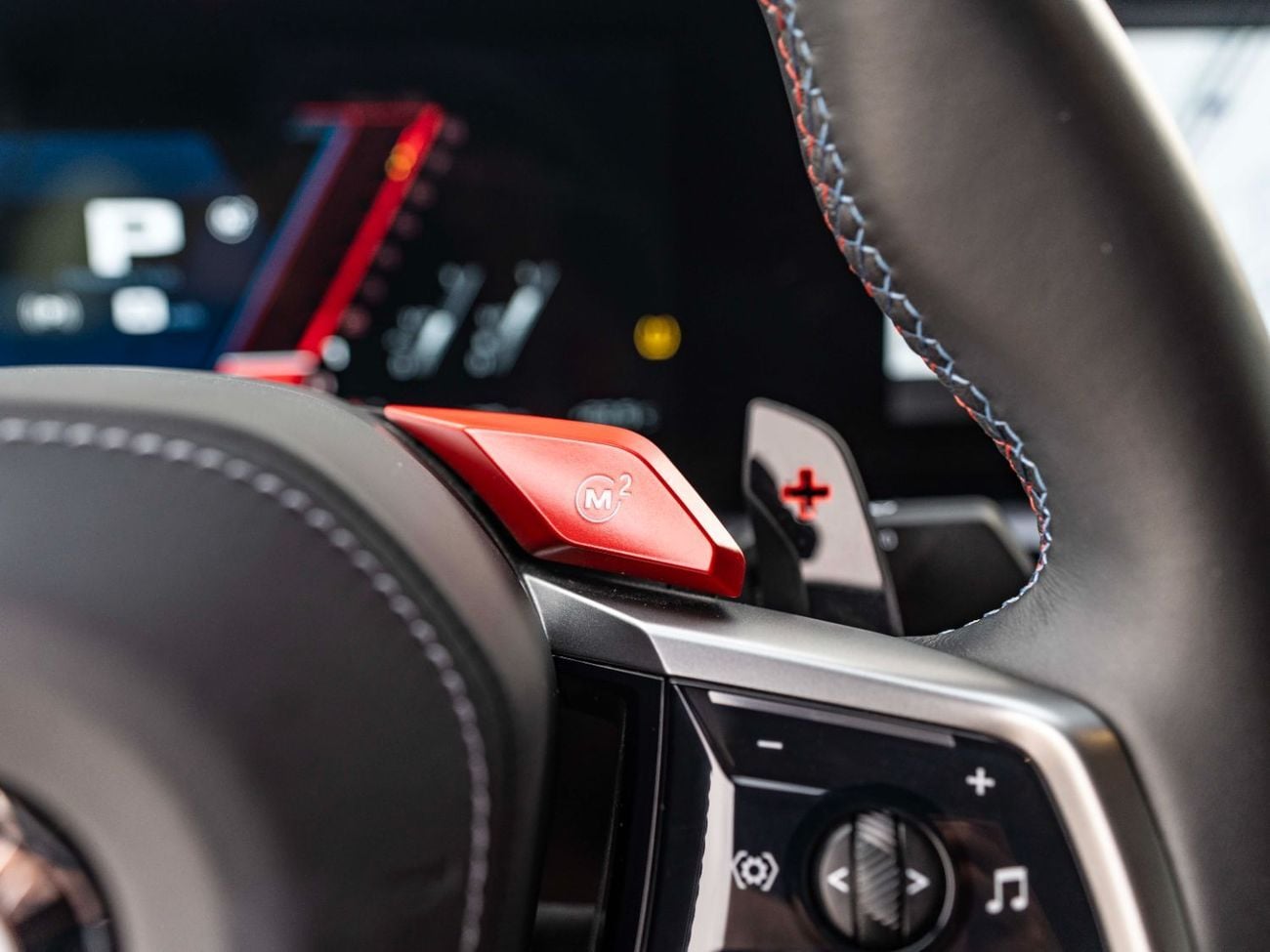 بي أم دبليو M5 STD