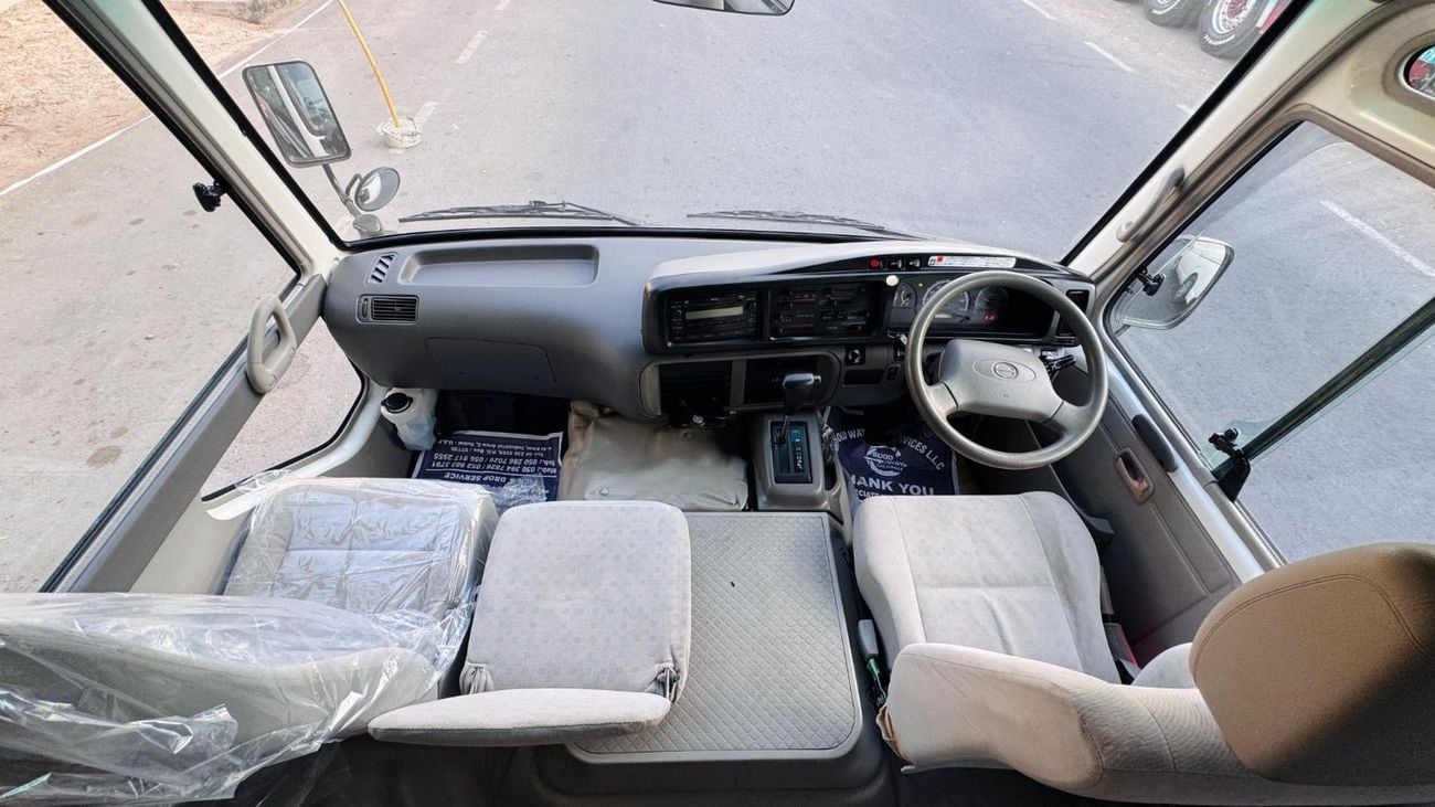 Toyota Coaster 26 SEATERS BUS | RHD | AUTOMATIC TRANSMISSION | 2014 | 4.0L DIESEL ENGINE | AIR CONDITIONER | NEAT A