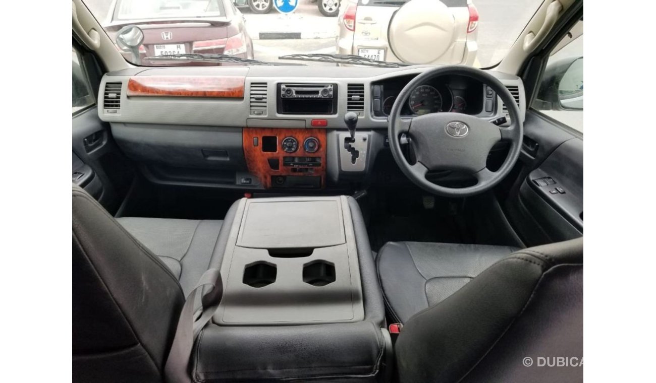 Toyota Hiace Hiace RIGHT HAND DRIVE (Stock no PM 564 )