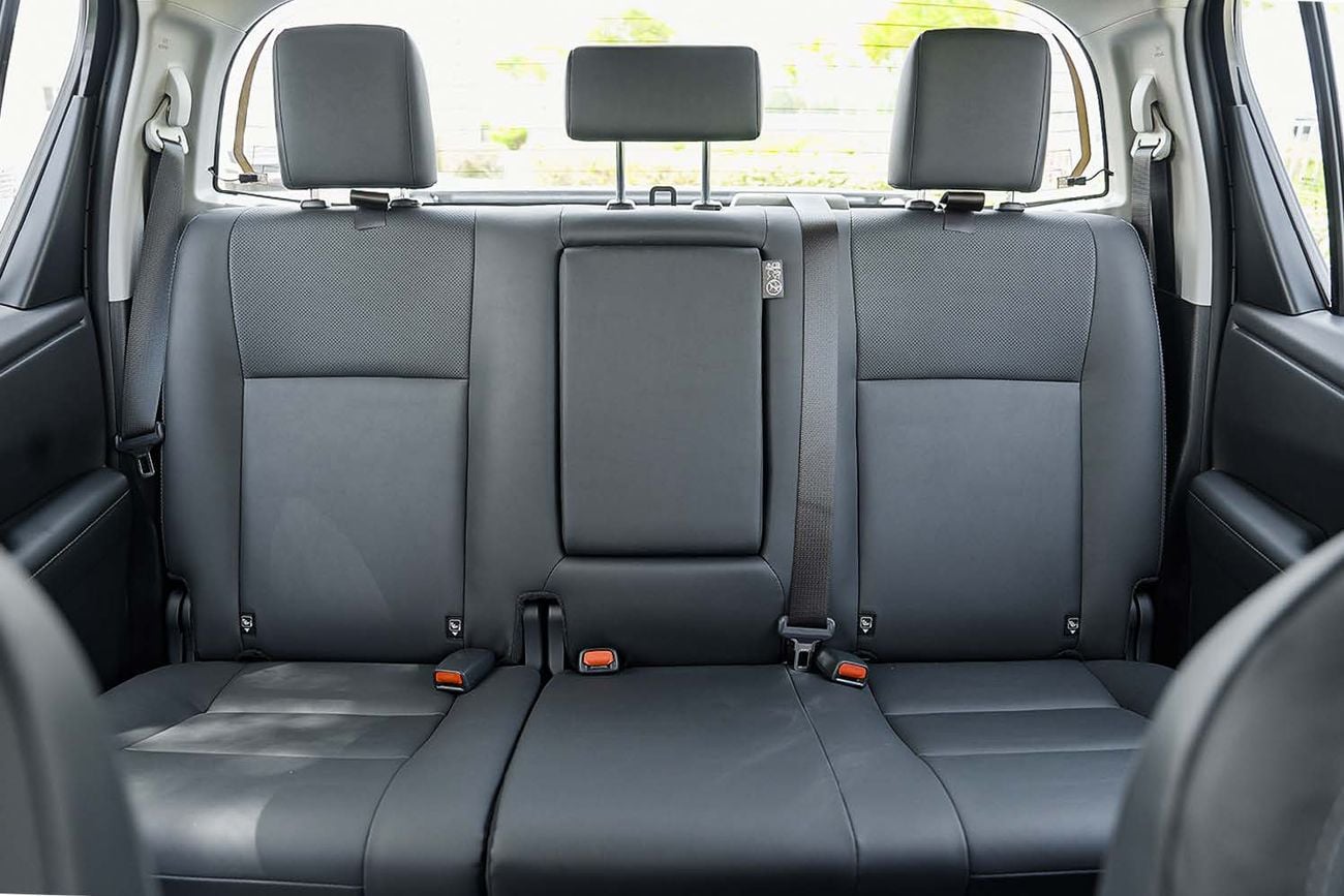Toyota Hilux ADVENTURE 2026 Toyota Hilux Travo 2.8L Diesel 4x4 Automatic — Thailand Specs