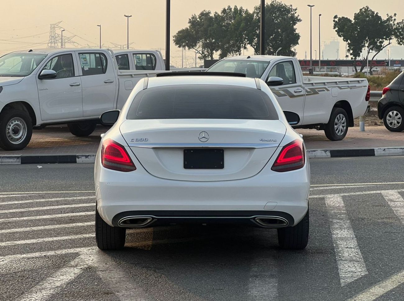 مرسيدس بنز C 300 2021 Mercedes Benz C300 4Matic - 2.0L V4 AWD- Full Option - 360* CAM - Radar & Sensors - Sunroof