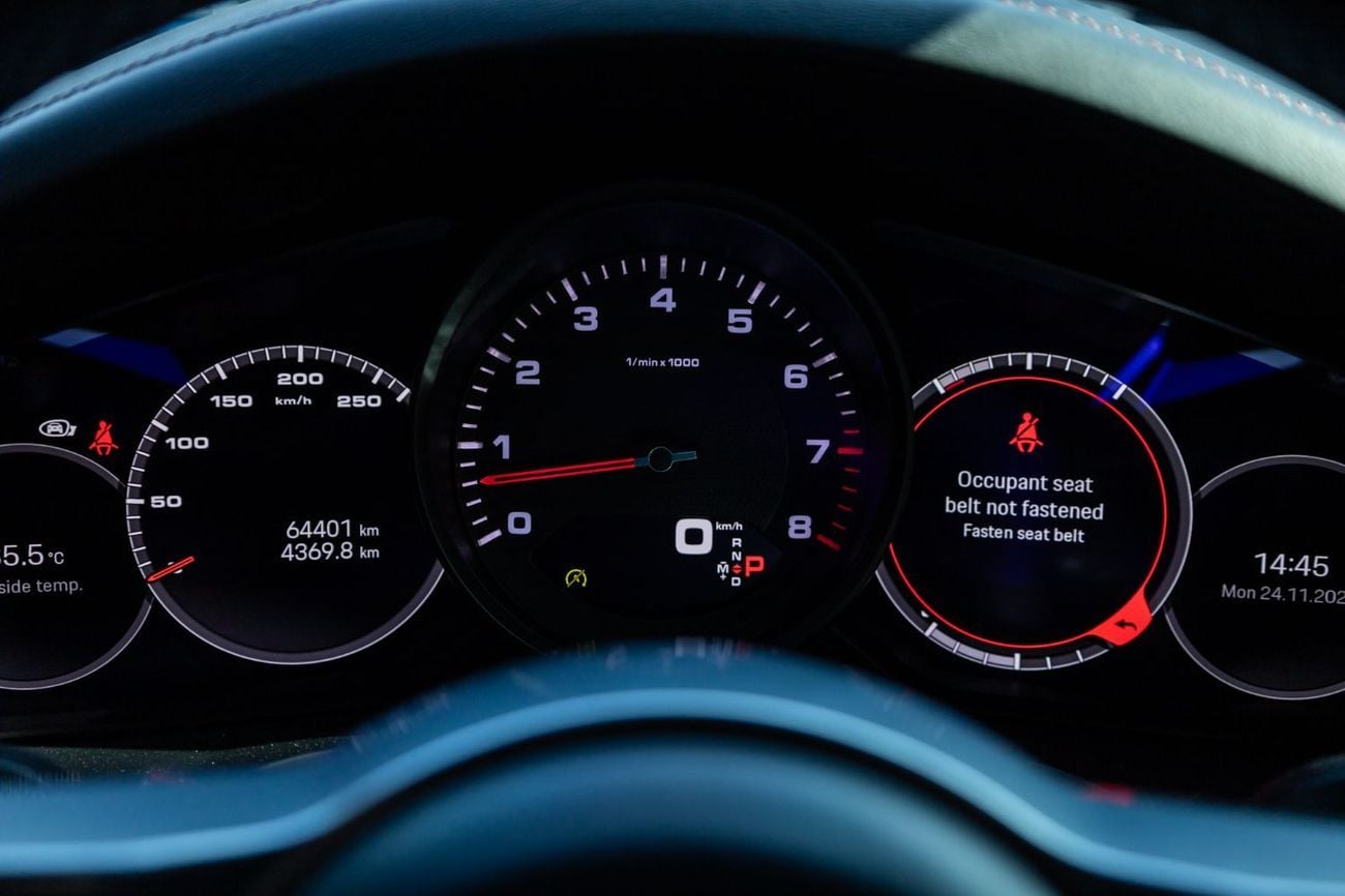 بورش كايان Platinum Edition