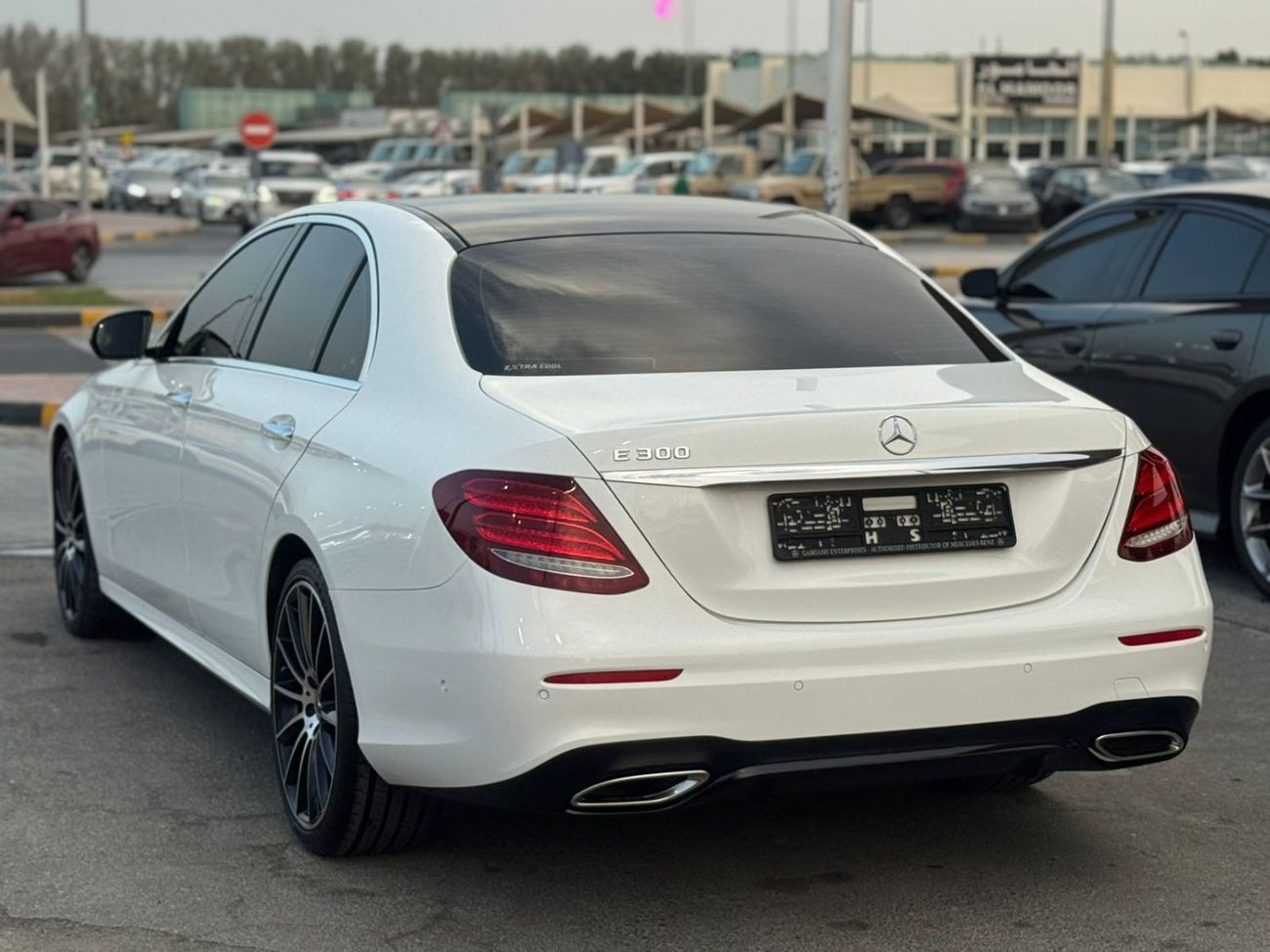 Mercedes-Benz E300 mercedes E300 2018 GCC FULL