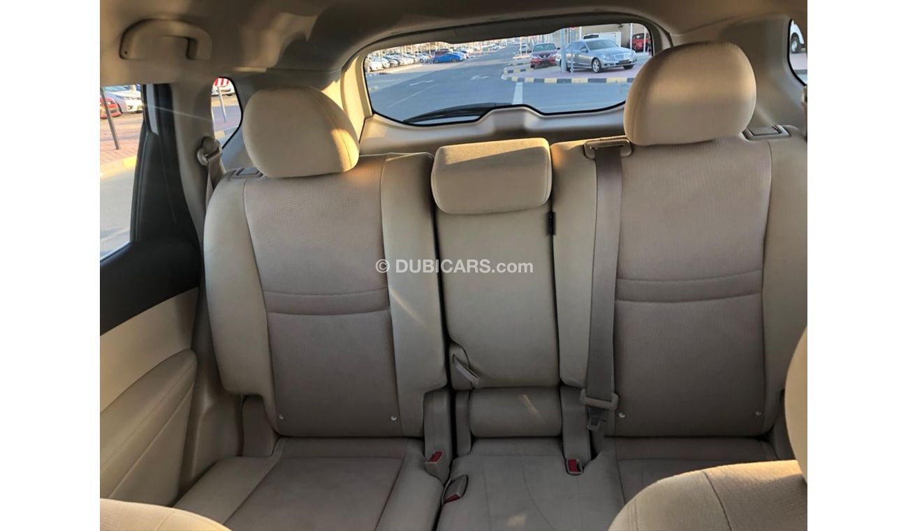 Nissan XTrail Nissan XTrail model 2015 GCC car prefect condition full service full option low mileage