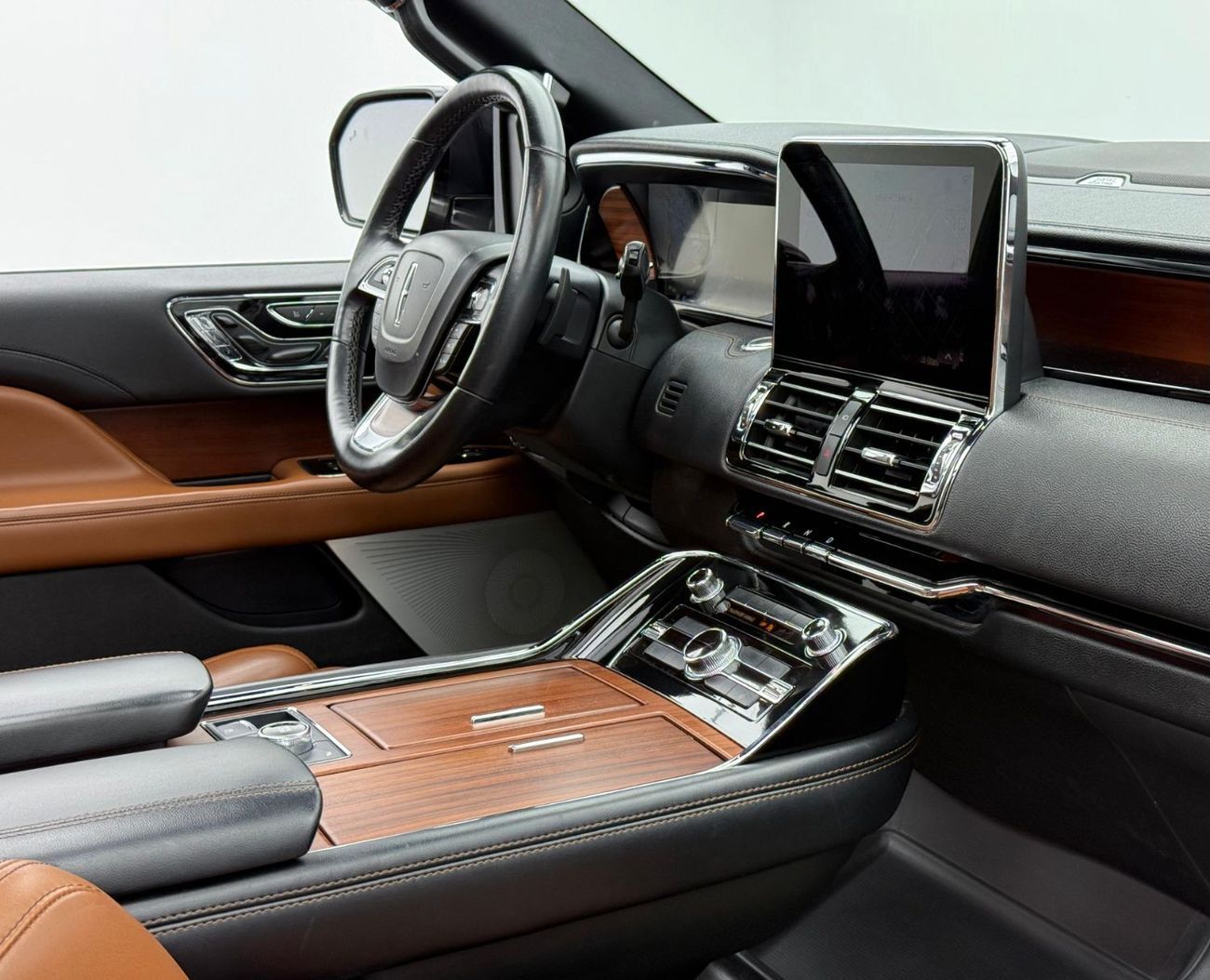 Lincoln Navigator Presidential 3.5L 2020 Lincoln Navigator Presidential, 2025 Lincoln Warranty + Service Pack, Low Km,