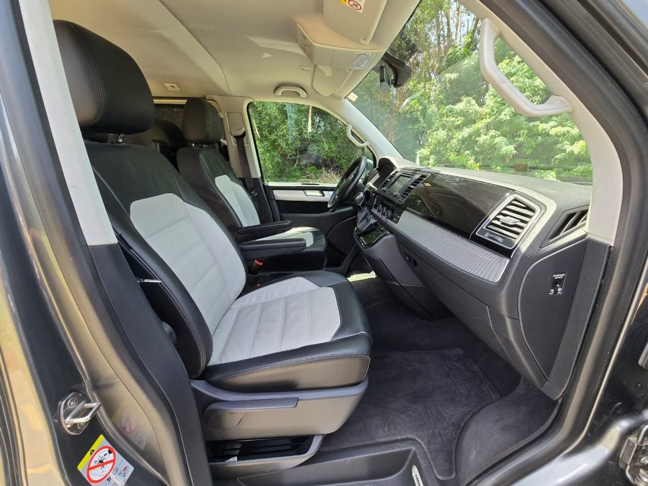 فولكس واجن ملتي فان Hihgline 2.0L