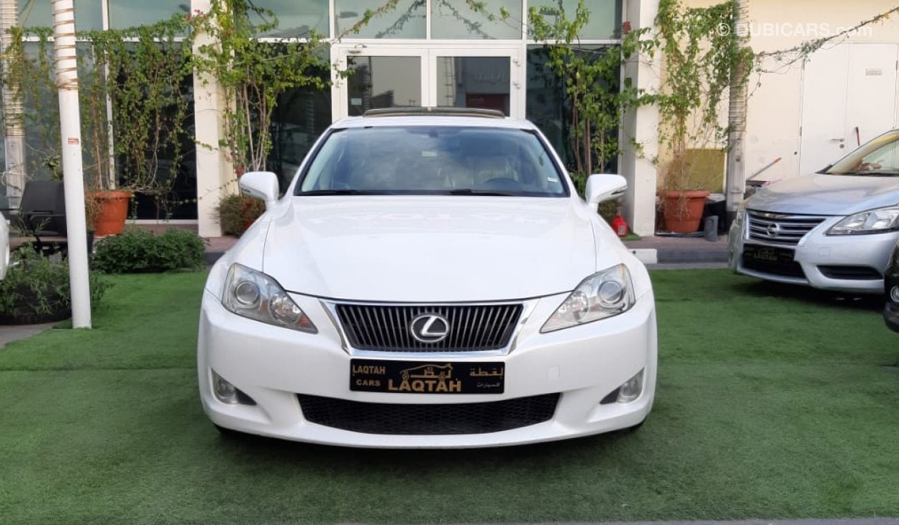 Lexus IS250 Import - number one - hatch - leather - alloy wheels - in excellent condition, without any costs