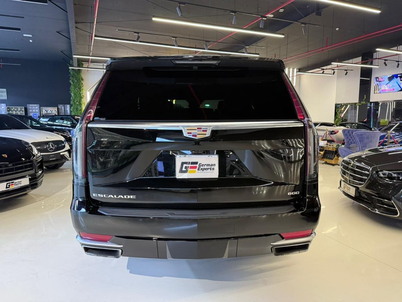 Cadillac Escalade Premium Luxury 6.2L 4WD 2024 Escalade Premium Luxury - Perfect Condition - No accident No paint/ 1st