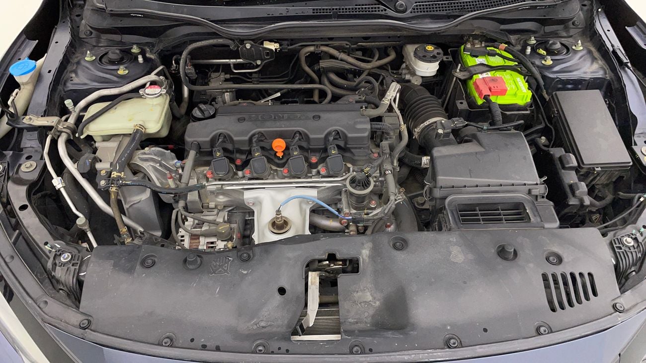 هوندا سيفيك LX SPORT 1.6 | بدون دفعة مقدمة | اختبار القيادة في المنزل