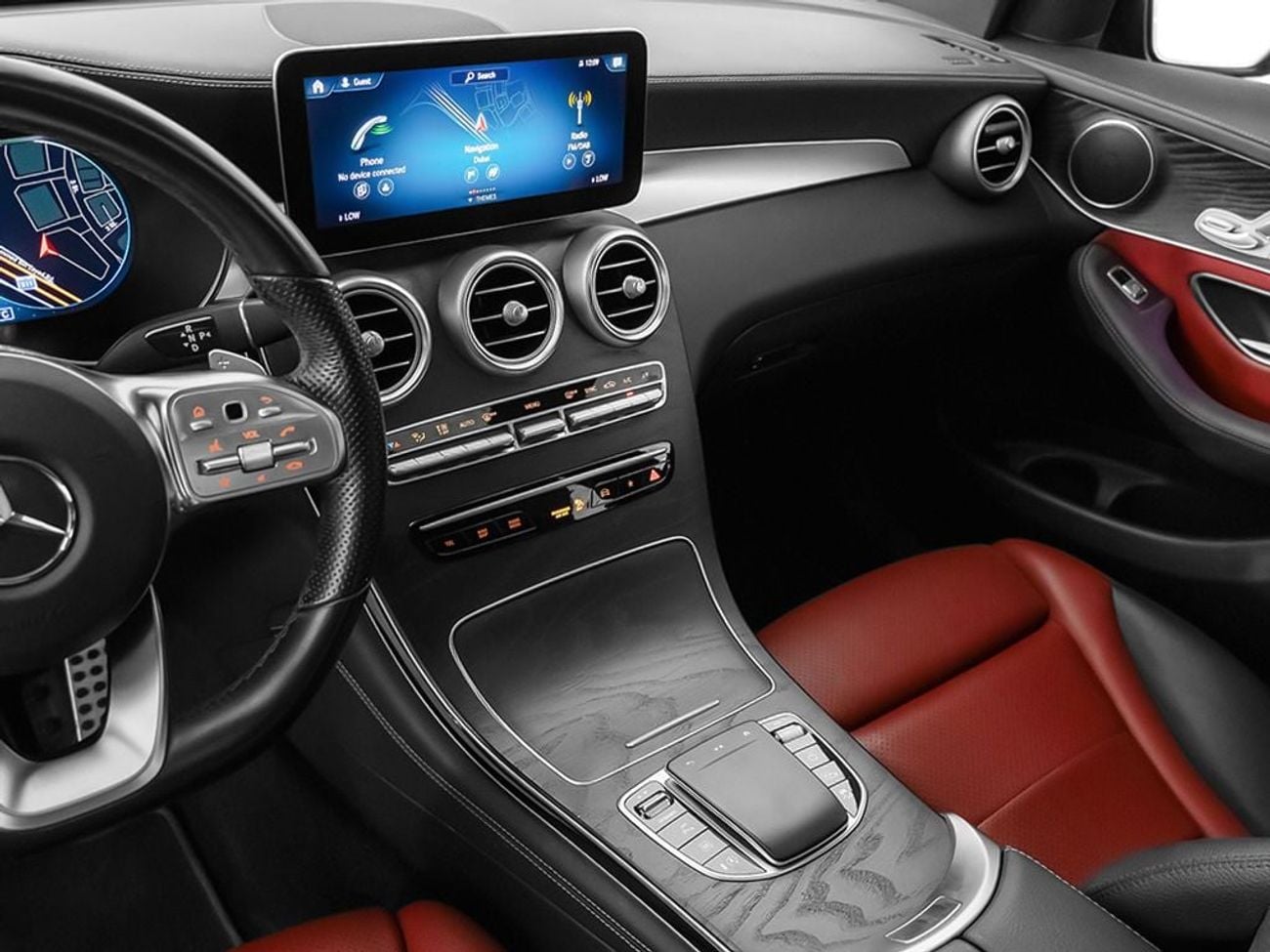 مرسيدس بنز GLC 300 2021 Mercedes-Benz GLC 300 4MATIC Coupe / Full Service History