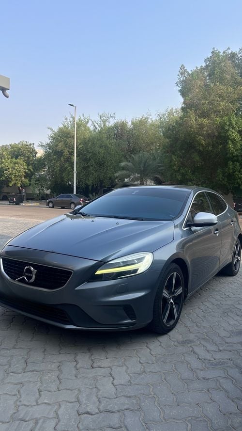 Volvo V40 R DESIGN