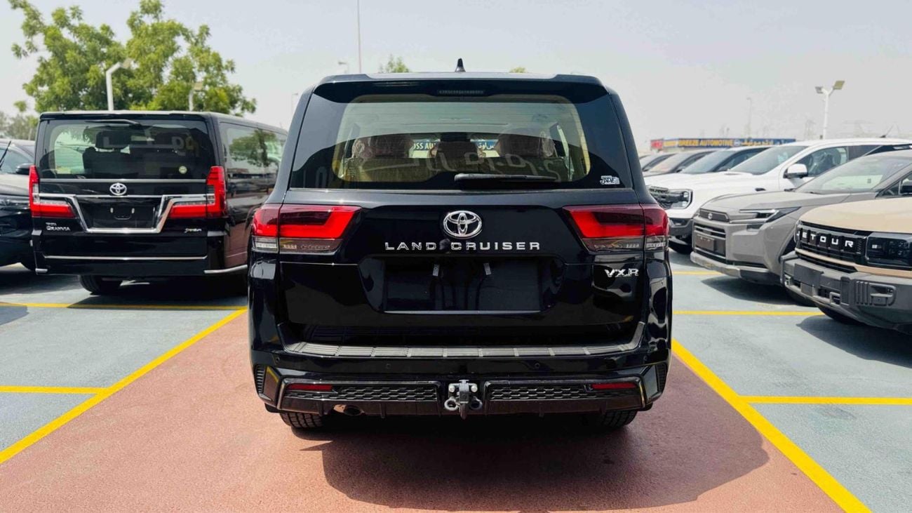 Toyota Land Cruiser VXR BLACK ISNDIE BIEGE 2026