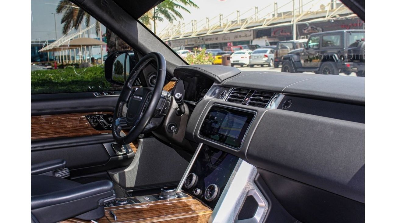 Land Rover Range Rover RANGE ROVER HSE VOGUE V8 GCC SPEC