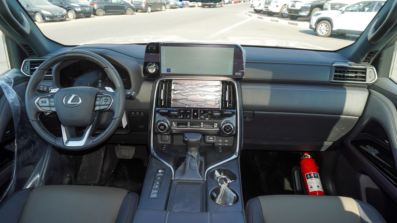 لكزس LX 600 3.5L V6