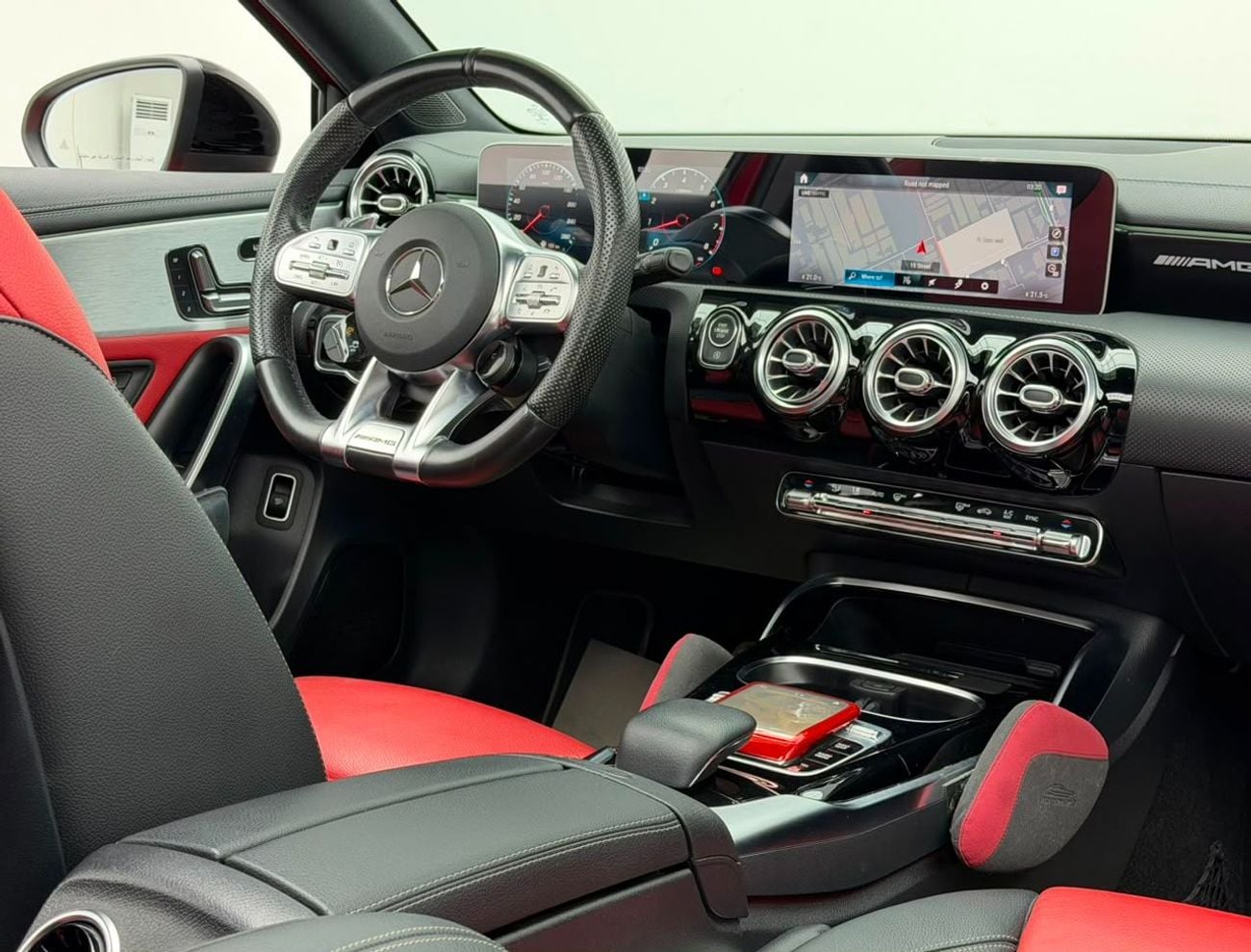 Mercedes Benz A35 AMG 4MATIC