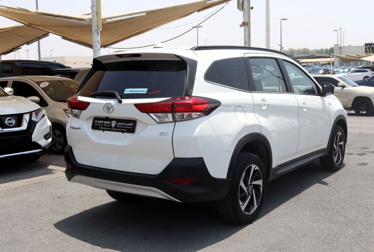 Toyota Rush ACCIDENTS FREE - GCC PERFECT CONDITION INSIDE OUT - ORIGINAL PAINT