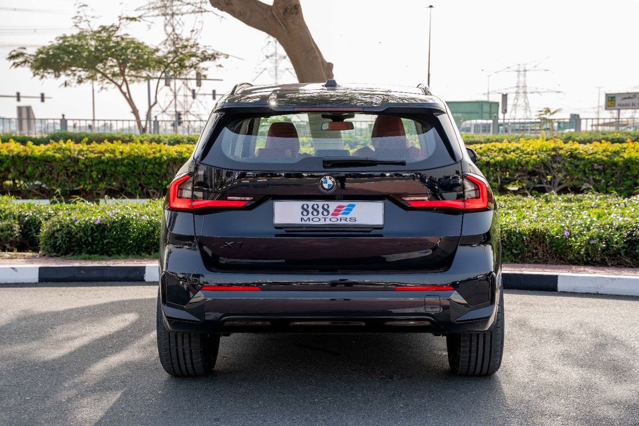 BMW X1 2024 BMW X1 SDRIVE20i Night Packeg Black 1.5L 0KM