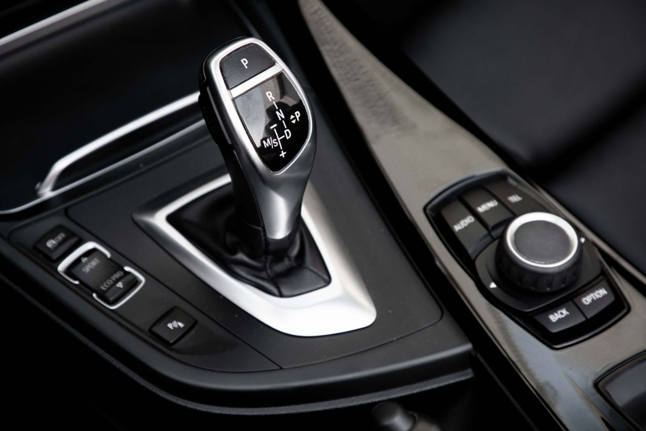 بي أم دبليو 420i سبورت لاين Convertible M-Kit | 1,762 P.M  | 0% Downpayment | Excellent Condition!