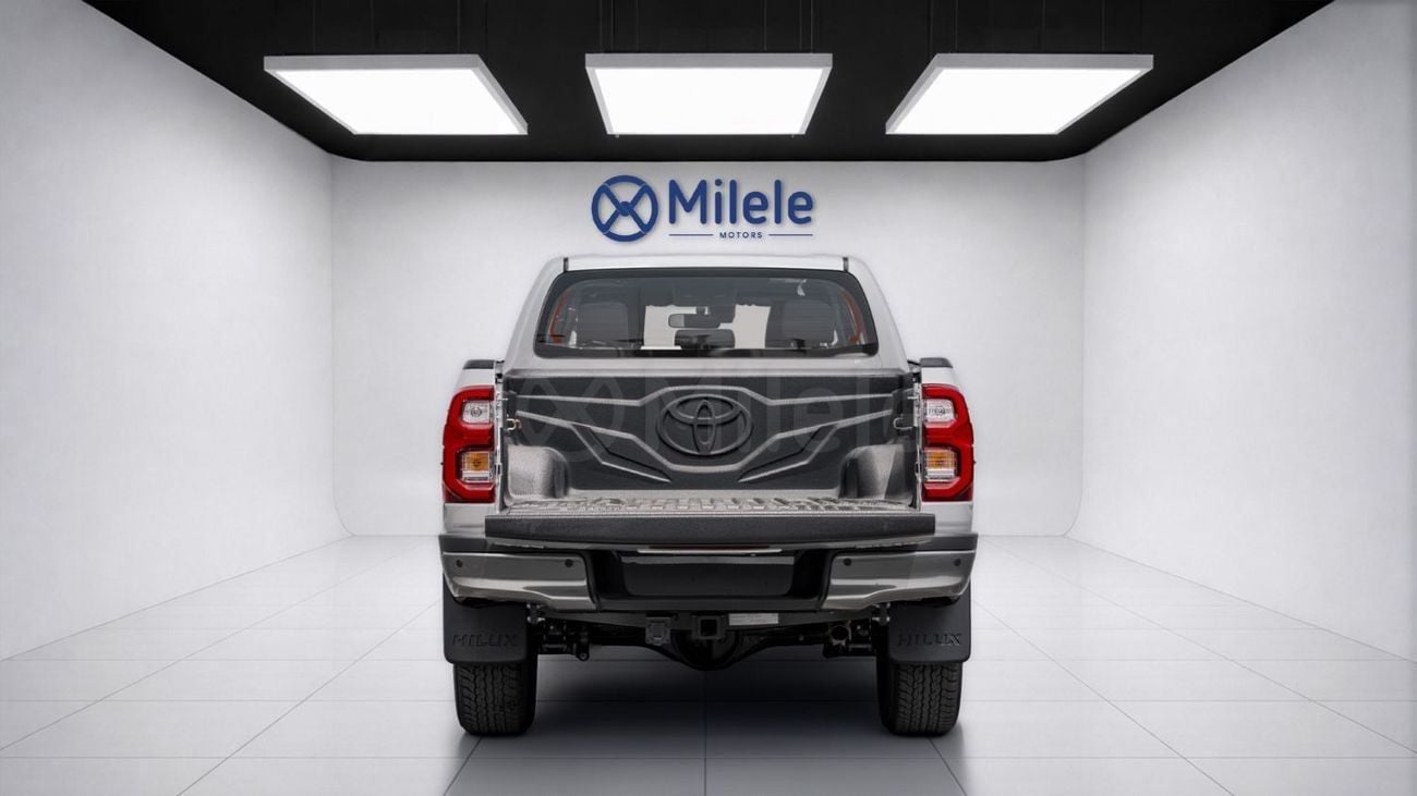 Toyota Hilux  HILUX DC 2.8 DIESEL MHEV AT 4WD | 2-YEAR WARRANTY + SERVICE AVAILABLE | IN-HOUSE FINANCING | 0% DOWN