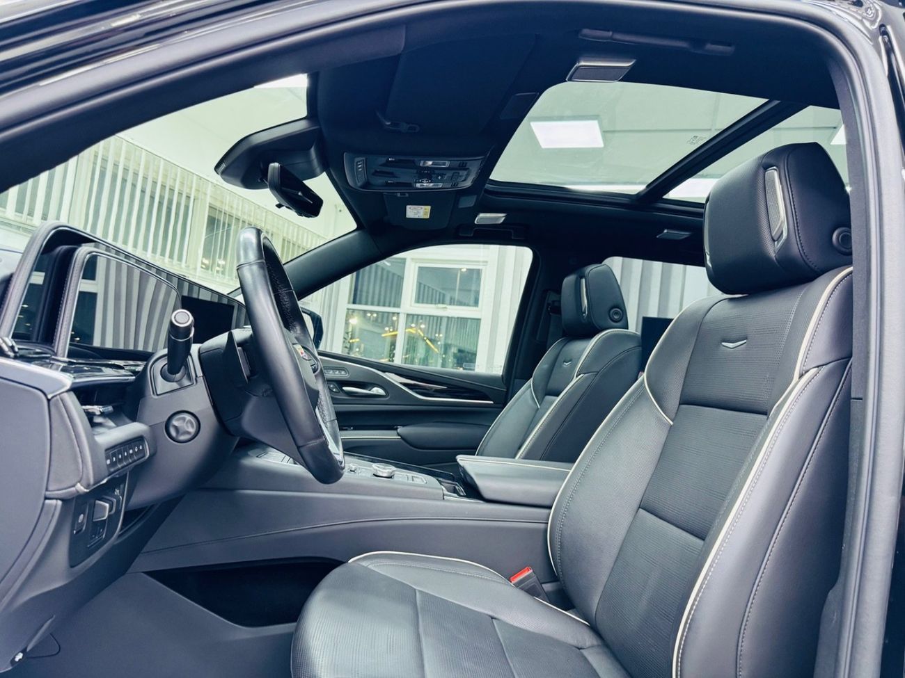 Cadillac Escalade Sport Platinum 6.2L 4WD