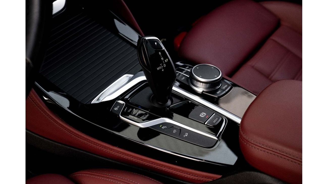 BMW X4 xDrive 30i COUPE M-kit | 4,112 P.M  | 0% Downpayment | Full Agency Warranty and Service Contract