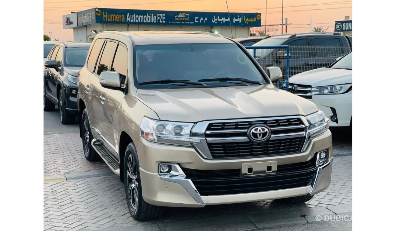 تويوتا لاند كروزر Toyota GXR V6 Landcruiser GCC model 2014 shape change inside or outside  to 2021  Petrol engine 7 se