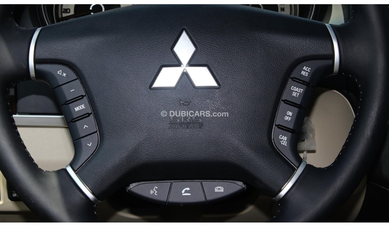 ميتسوبيشي باجيرو ميتسوبيشي باجيرو GLS 2022 موديل SUV. 4WD أبيض / بيج ، كاميرا خلفية ، 3.8 لتر بنزين ، 5 أبواب ..... ح